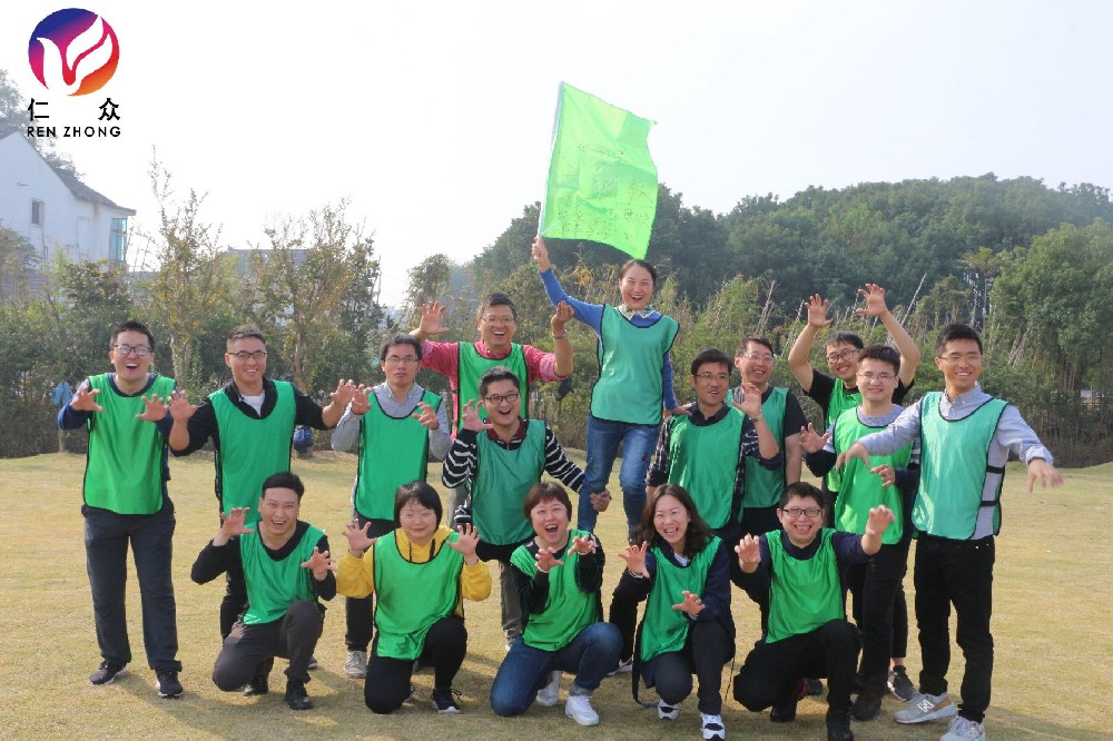 選擇戶(hù)外拓展訓(xùn)練的**時(shí)間